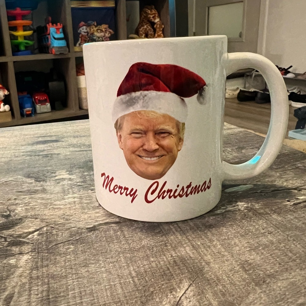 Merry Christmas coffee cup President Trump